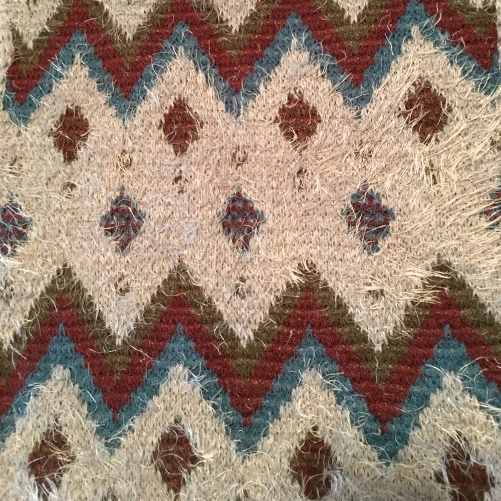 Soft Knit Aztec Style Print Infinity Scarf NWT - Picture 2 of 4